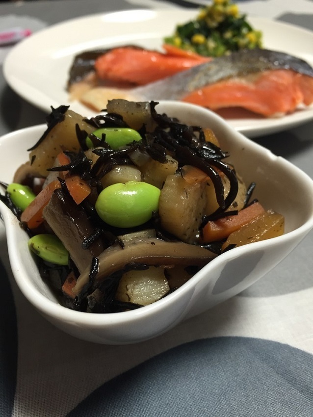ほくほく山芋とヒジキの煮物〜離乳食完了期,離乳食,枝豆,