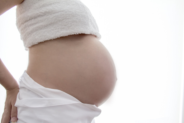 妊婦おなか,妊娠,9ヶ月,赤ちゃん