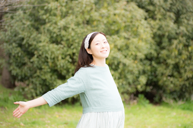 妊婦公園イメージ,妊娠,9ヶ月,赤ちゃん