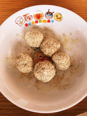 離乳食のおやつ 楽チンきな粉ミルクにぎり,離乳食,おにぎり,