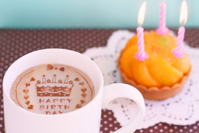 誕生日のイメージ,離乳食,食べない,