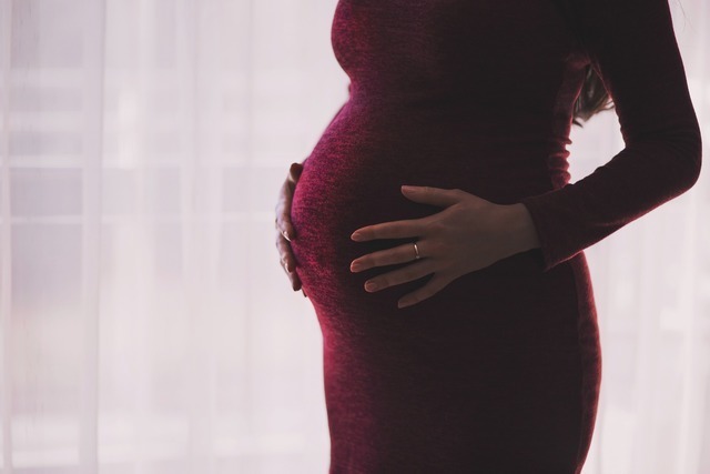 妊娠後期の妊婦,妊娠後期,腹痛,原因