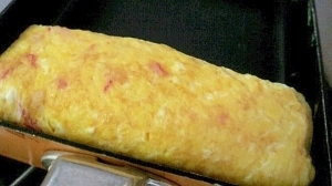卵２個でお弁当にも✿白だしで❤カニカマの卵焼き,卵,お弁当,