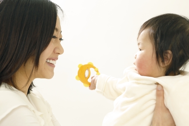 親子,赤ちゃん,コップ練習,方法