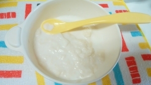 【離乳食初期】ミルクパン粥,離乳食,ミルク,