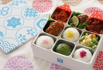 カンカン弁当でミニおにぎり弁当,おにぎり,レシピ,