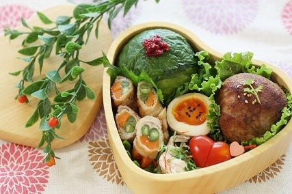 巻きおにぎりのお弁当,
