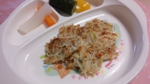 離乳食後期 手づかみ 納豆おくらのそうめんお焼き,離乳食,手づかみ,