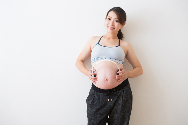 妊娠中の女性,マタニティーブラジャー,