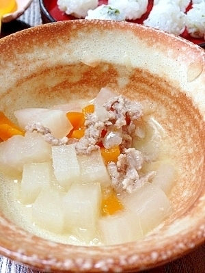 離乳食☆根菜の煮物,離乳食,豚肉,