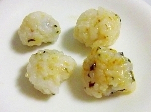 離乳食後期◎きな粉と海苔の一口おにぎり,離乳食,11ヶ月,