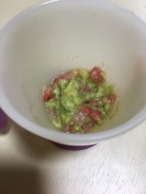離乳食 切るだけ簡単 アボカドといちごのサラダ,離乳食,アボカド,