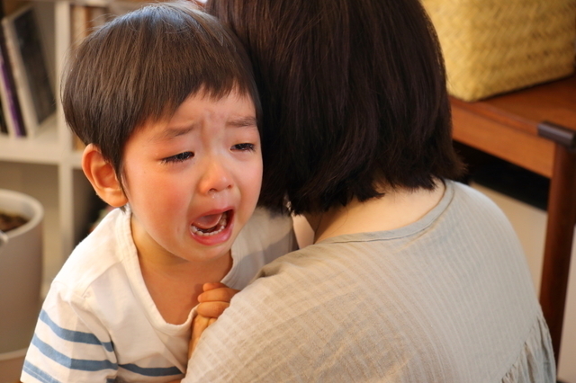 イヤイヤをする男の子,ストレス,対処法,
