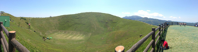 大室山の画像,親子,ハイキング,東海