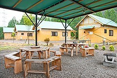 奥三河紅葉園バーべキューハウス,雨,バーベキュー,愛知県