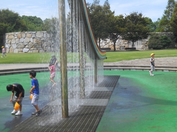 水の回廊,瀬戸大橋記念公園,球技場,香川