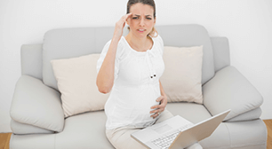 頭痛が悩みな女性,妊娠初期,めまい,対策