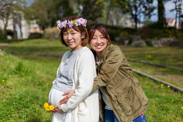 妊婦と友人,妊娠報告,メール,タイミング