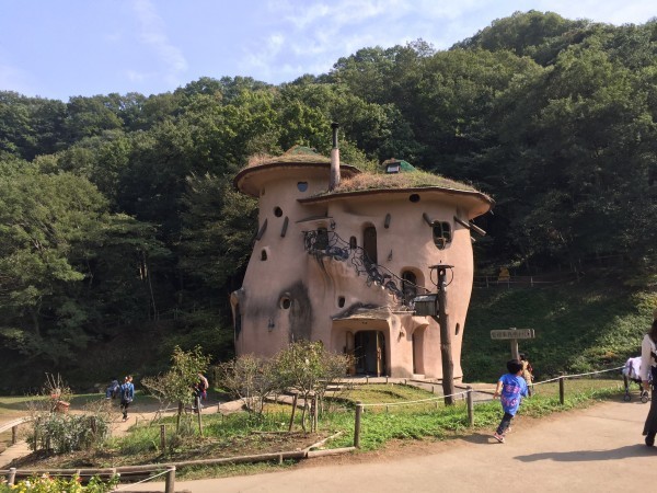 あけぼの子どもの森公園 ムーミン谷で紅葉を楽しむ親子ハイキングコース,日帰り,おでかけ,