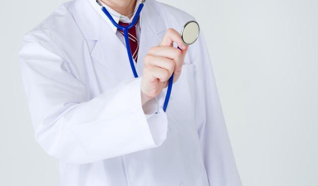 診察する医師,手足口病,子ども,