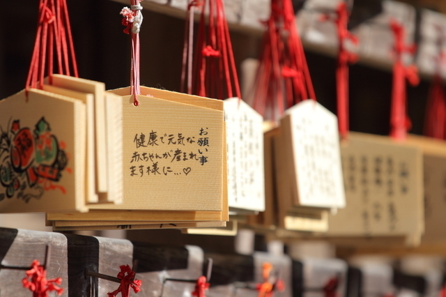 戌の日の安産祈願 腹帯 妊婦帯はなぜ必要 おすすめの選び方は Cozre コズレ 子育てマガジン