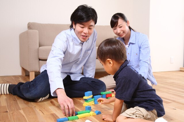 家族での遊び,3歳,男の子,おもちゃ