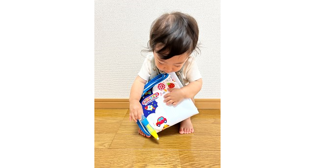 すいすいおえかきを片づける,トーマス,スイスイおえかき,おもちゃ