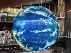 子連れ年間パスポート、お台場の日本科学未来館の地球儀