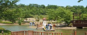 関西のキャンプといえば、しあわせの村のキャンプ場の画像