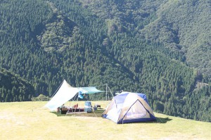 関西のキャンプといえば、若杉高原おおやキャンプ場の画像