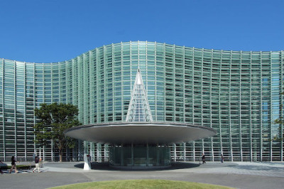 東京の国立新美術館の先取り情報のイメージ画像01