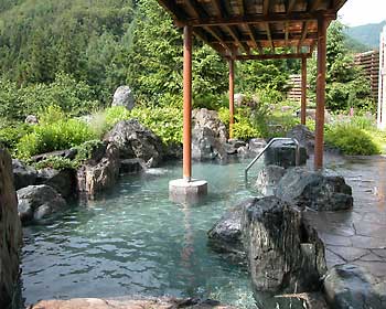 天然温泉が楽しめる埼玉上尾の温浴施設の画像01"