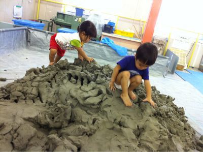 子どもの感性が豊かになる遊び場・粘土の画像