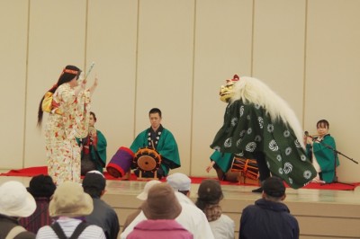 正月行事イベント豊富獅子舞の画像