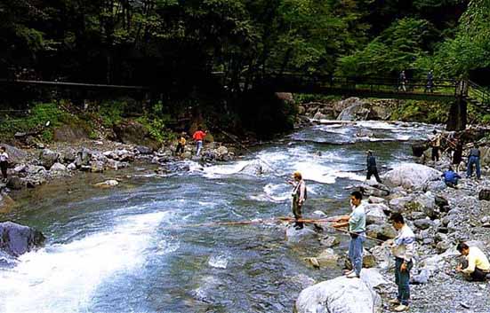 ▼▼希少 秋田県の渓流 釣り場 東京起点・日帰り1泊で楽しめる 東北の渓流釣り場 Amazon.co.jp: 宮城県の渓流: 仙台起点日帰り1泊で楽しめる
