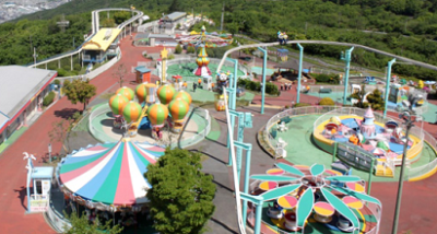 生駒山上遊園地、奈良観光スポット、生駒ケーブル、遊具の画像