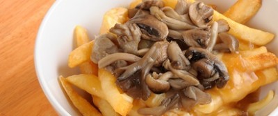 フライドポテト専門店、食べ比べ、こだわりの、キノコとポテトの画像