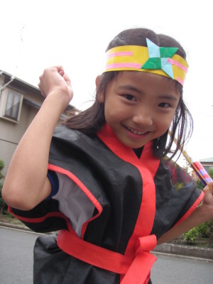 手遊び歌「しゅりけん忍者」で子連れでおでかけ