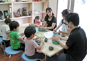 親子教室陶芸の画像