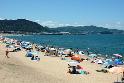 兵庫県神戸市の垂水にある海水浴場、慶野松原海水浴場の画像