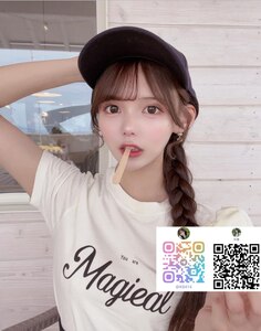 Small photo 2025 09 18 22 24 29