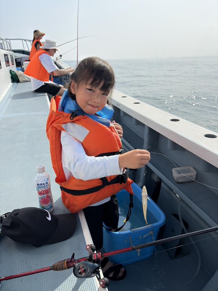 1784955279-9-7132.jpg