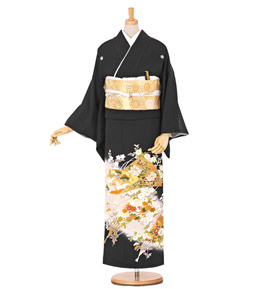 新品　本金箔が高級感　縁起の良い末廣と郡鶴 四季の花々のエレガントな黒留袖と袋帯 留袖の人気・おすすめ商品一覧｜着物レンタル・通販【きもの365】