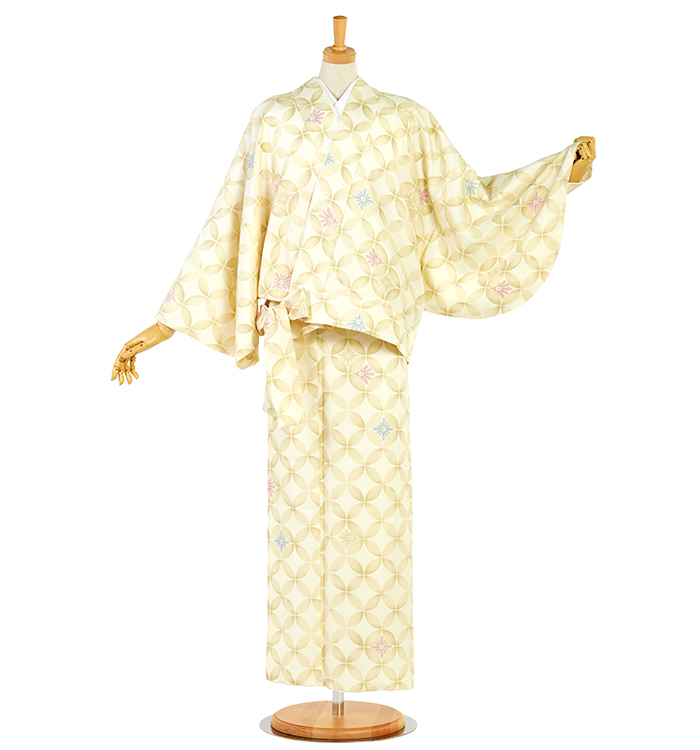 新品 洗える着物【花柄 イエロー】柔らかく優しいイメージの可愛い一枚♪ 仕立て上がり】小紋 すぐに着られる洗える着物 Mサイズ No.5ZH-0620-02