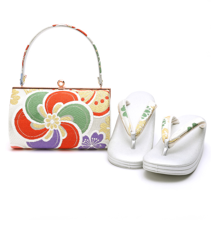 左右履き 振袖・卒業袴用草履バッグ（足サイズ：22.5cm～24.0cm