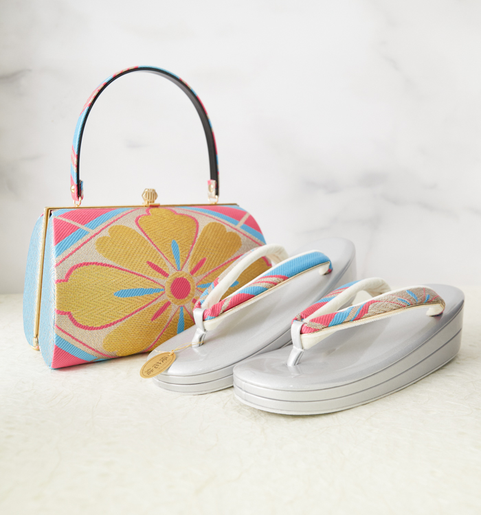 【週末セール中‼️】振袖・卒業袴用草履バッグ（足サイズ：24cm～25cm）LL 振袖・卒業袴用草履バッグ（足サイズ：23.0cm～24.5cm） No.5ZE-1581