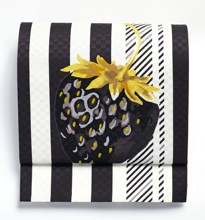 袋帯仕立て上り　　ディスプレイに使用してました　２０１０-０１０４０ 袋帯仕立て上り ディスプレイに使用してました 2010