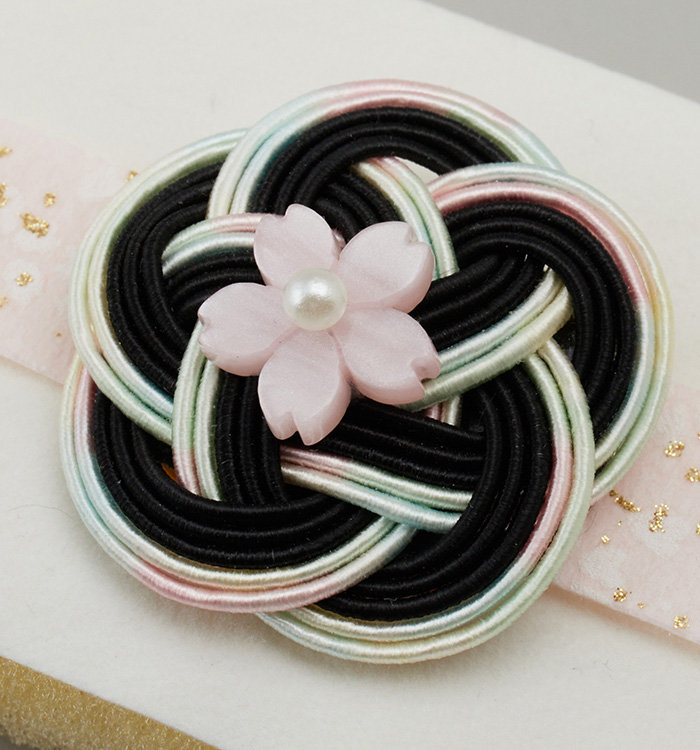 水引帯留め 白黒ピンク No.5ZV-0016-00の通販｜きもの365