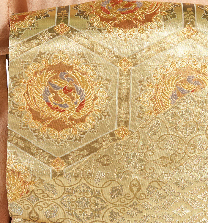 苗族、晴れ着の両袖刺繍2枚、アンティーク モン族刺繍布No.T-HM-187|ラオスの青モン族の女性が愛用してきた