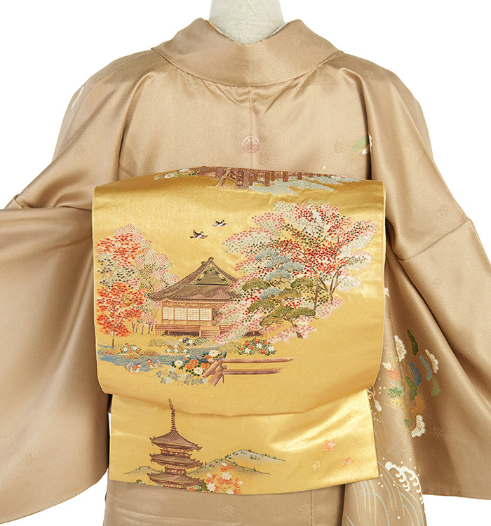 着物◎訪問着 一つ紋 焦茶.煉瓦.抹茶.薄黄.白 金彩ススキ 空色の円を